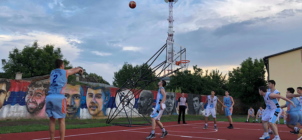 Реновиран терен талија кошаркашима, победа радничког против борца